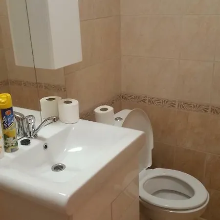 Studio Apt Anglicka 9 *